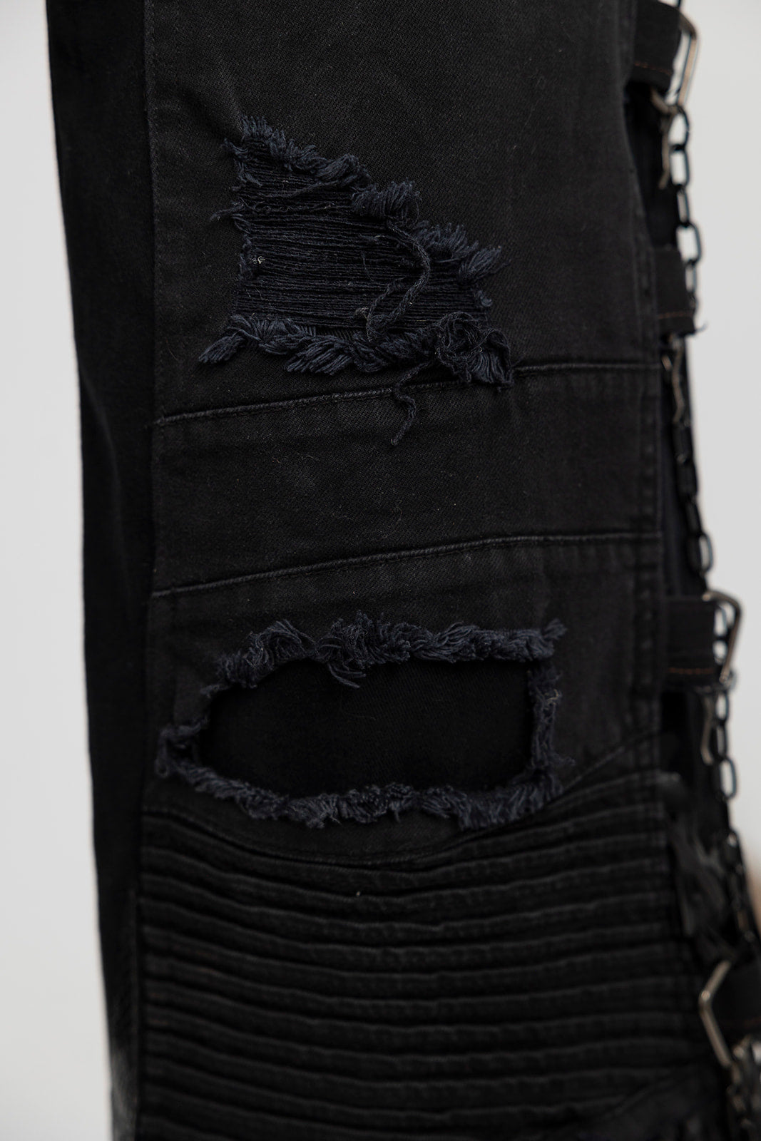 Fringe Hem Chain Jeans