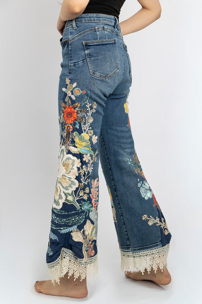 Redhead Goddess Ruched-Hem Jeans
