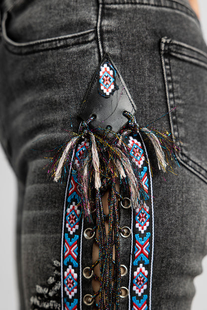 Native Trim Lace-up Jeans